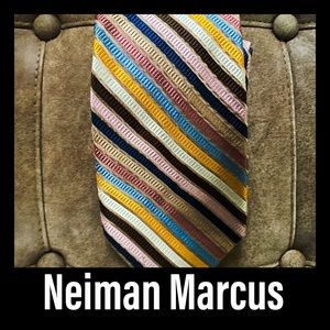 Neiman Marcus Striped men’s Silk tie